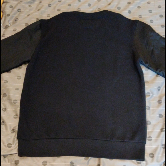 Raptors Claw Logo Limited Crew Neck Sweatshirt - Picture 6 of 6